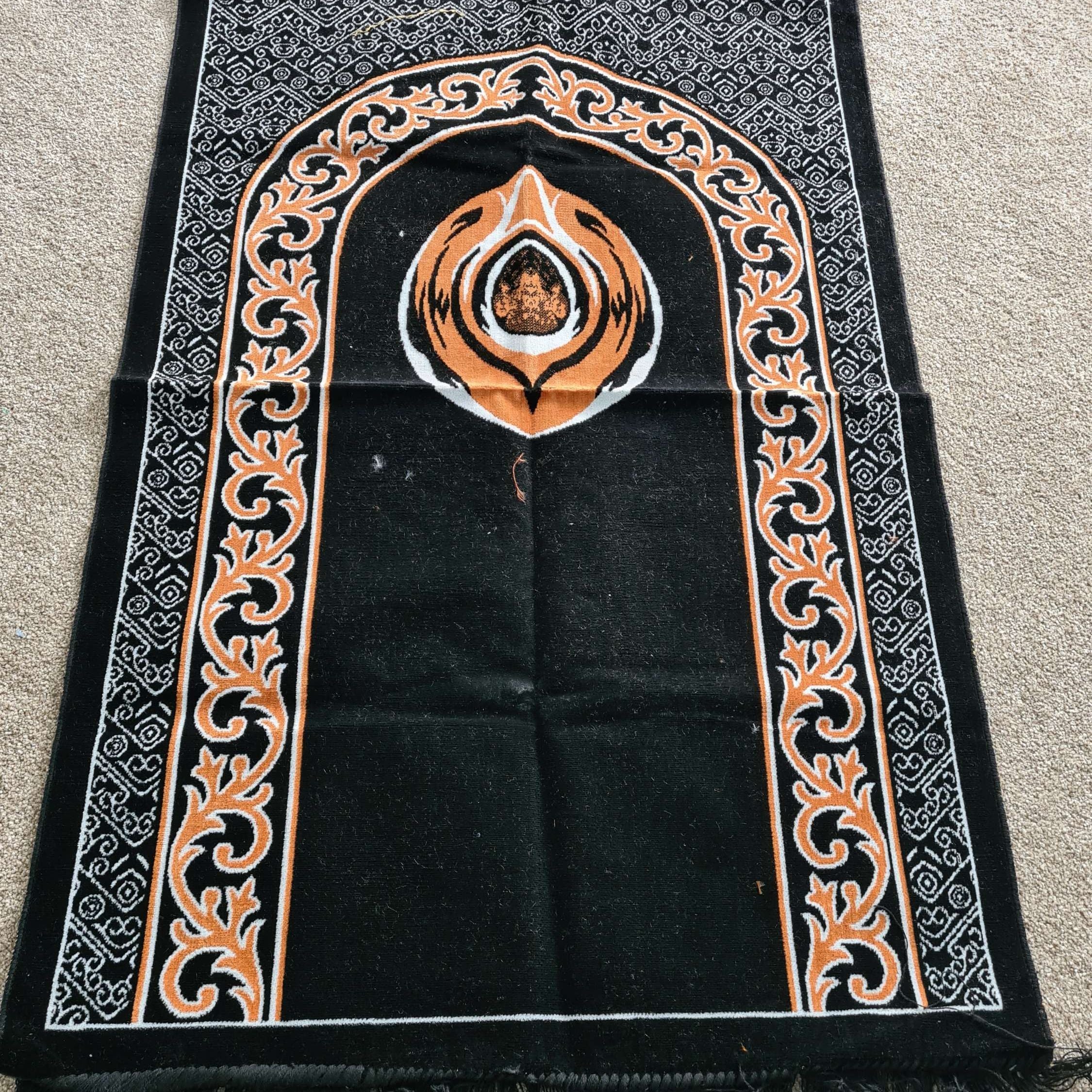 Velvet Prayer Mat